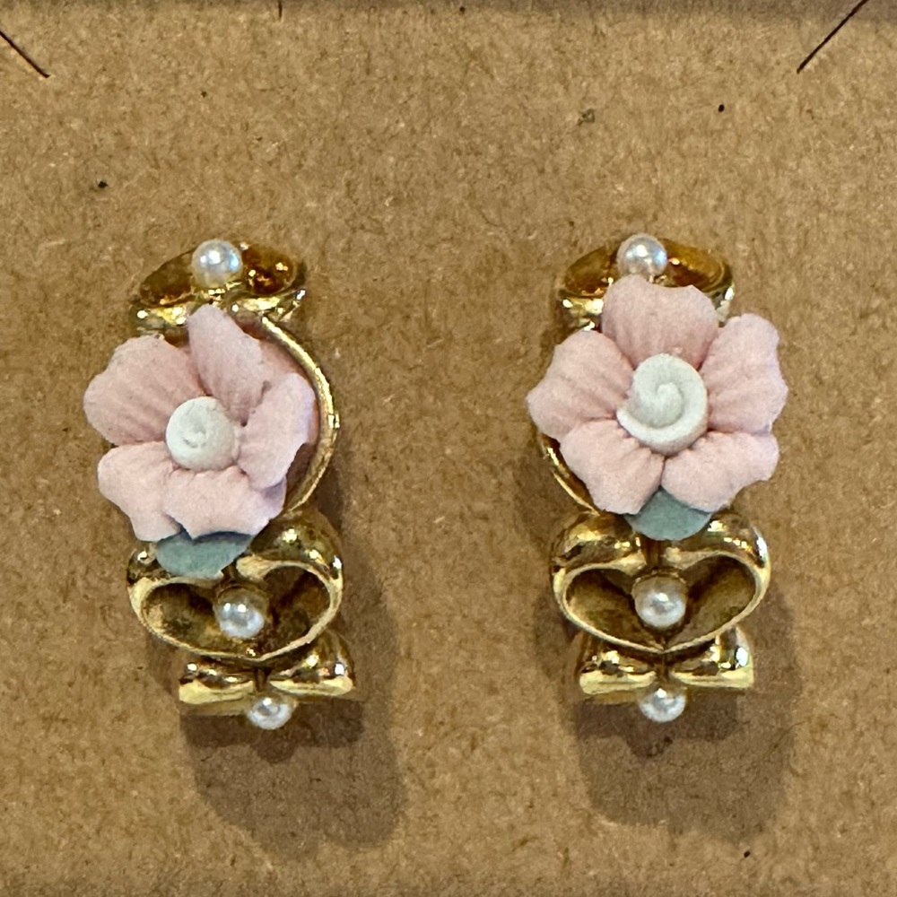 Avon Earrings gold tone half hoops w/ pink ceramic flower, hearts, faux pearls